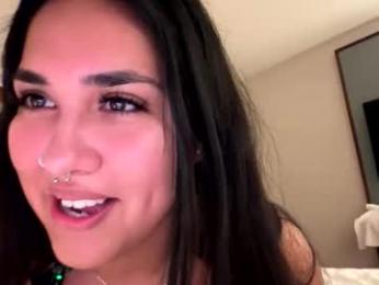 nikkinotnicki00 webcam chaturbate model stream image