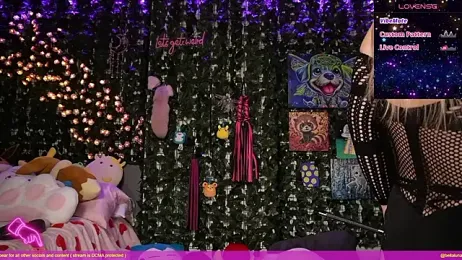 bellalunabear webcam model stream image