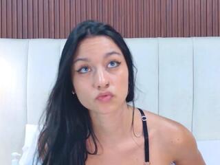 Chel Hilton webcam model stream image