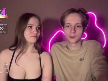 titsDestroy2008 webcam model stream image