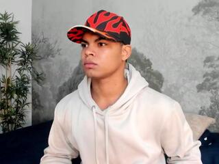 Bruce Stroud webcam model stream image