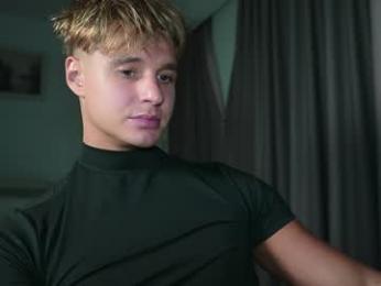 neoverse webcam model stream image