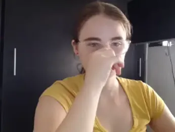 HellenMiyer1111 webcam model stream image