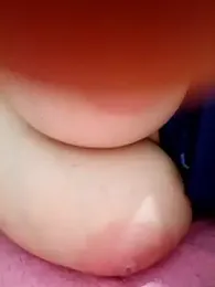 lona_43 webcam model stream image