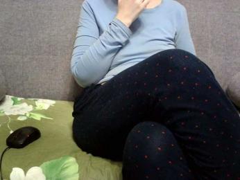 Verika webcam model stream image