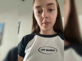 Diana1-1 webcam bongacams model stream image