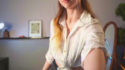 AuraRazavi webcam model stream image