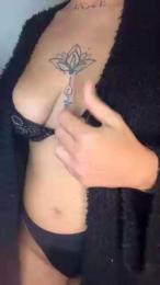 Violetta2022 webcam model stream image