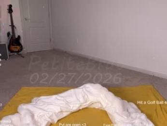 petitebrat webcam model stream image