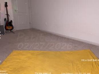 petitebrat webcam model stream image