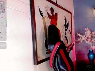 mayka-brunette01 webcam model stream image