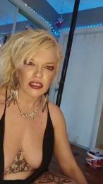 Kloie webcam model stream image