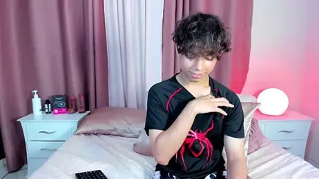 Honeymoon_sariel webcam model stream image