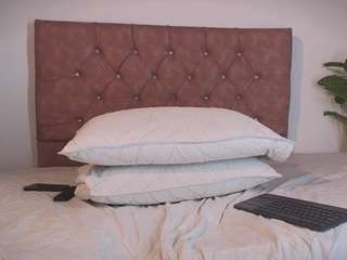 king-lovely-horny webcam model stream image