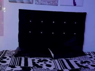 zoe-yanin webcam model stream image