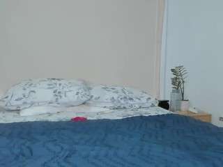 petiitstef webcam model stream image