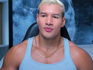 Cris Cruz webcam flirt4free model stream image