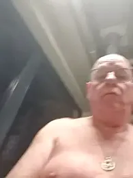 andrejoyfull64 webcam model stream image