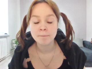 Nella Crousore webcam model stream image