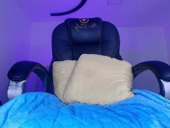 naomi-k webcam bongacams model stream image