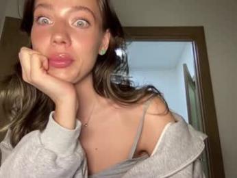 angel_from_sky webcam model stream image