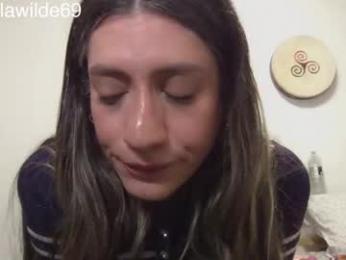 lolita_wilde390 webcam model stream image