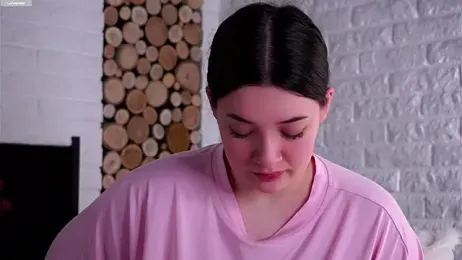 LowOncoming webcam model stream image