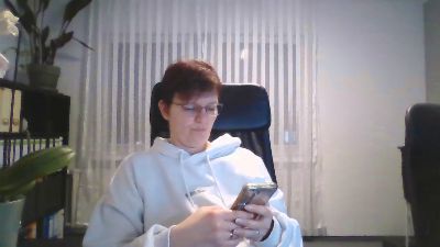 oOSUSIOo webcam model stream image