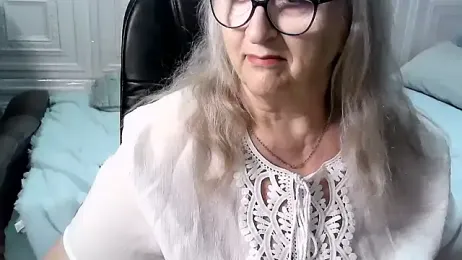 LolkaAlyss webcam model stream image