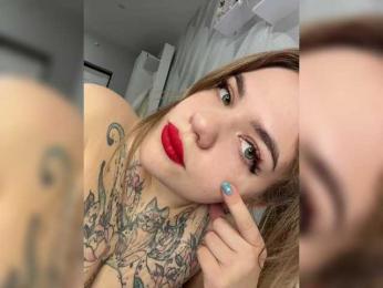 -Tiki-Riki- webcam model stream image