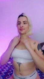 Youlittlestar28 webcam model stream image