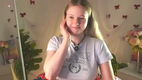 MaydaFoulk webcam stripchat model stream image