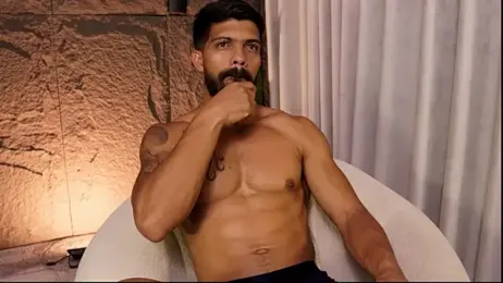 DannSaenz webcam model stream image