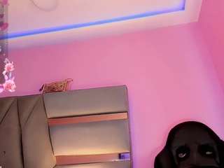 cute-enderlyn21 webcam model stream image