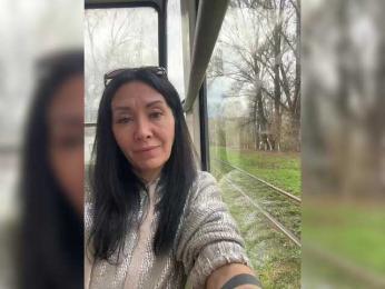 Karolina_Milf webcam model stream image