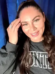 lovely_beast webcam model stream image