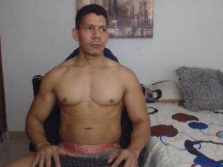 Manolo Vega webcam flirt4free model stream image