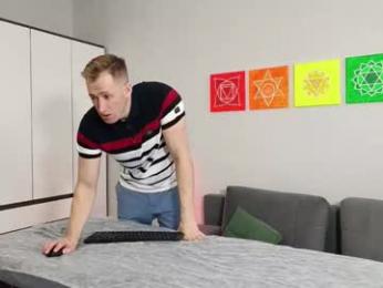 marc105100 webcam model stream image