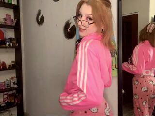 Lulu Belle webcam model stream image