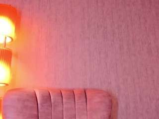 lunar-leen webcam model stream image