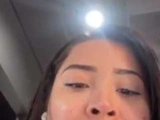 orenishii webcam model stream image