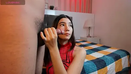 CuteButHarder webcam model stream image