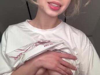 blushland webcam model stream image