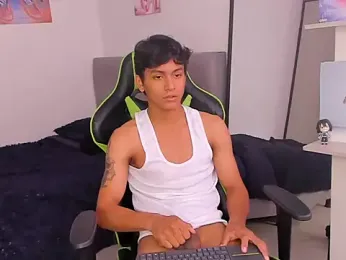 PaulTallx webcam model stream image