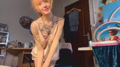 HassieLutsky webcam model stream image