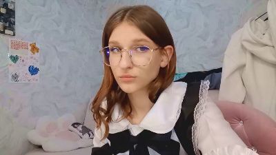 BlossomMedina webcam model stream image