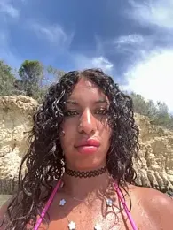 AlyssaHottv_ webcam model stream image