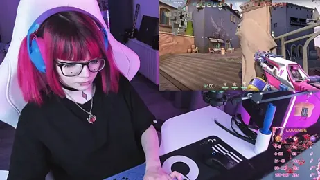 Yumi_Youkai webcam stripchat model stream image