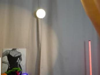 yeepshyy webcam model stream image