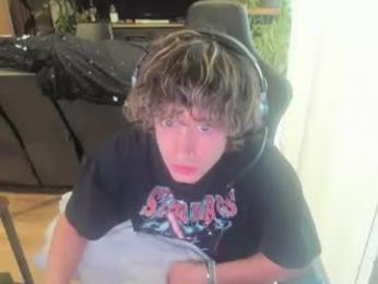 bashful4200 webcam model stream image